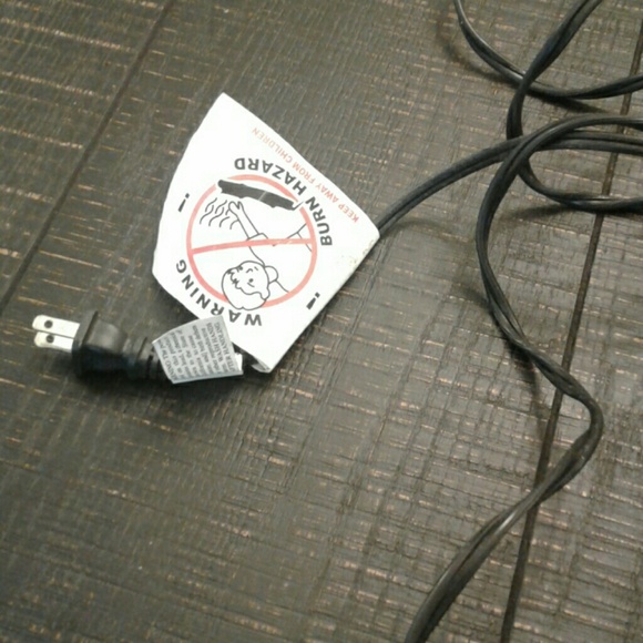 InStyler Straightening Iron - Picture 4 of 4